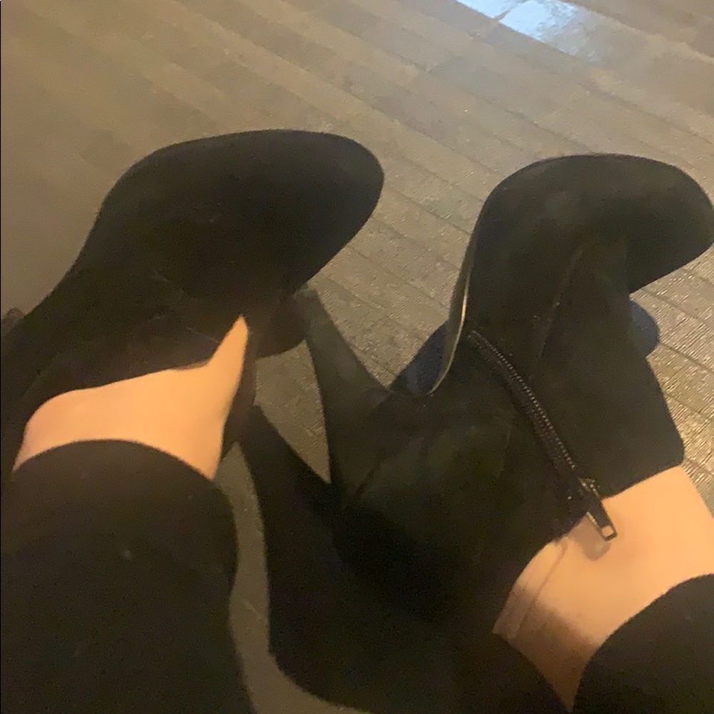Nine West booties - Picture 3 of 5